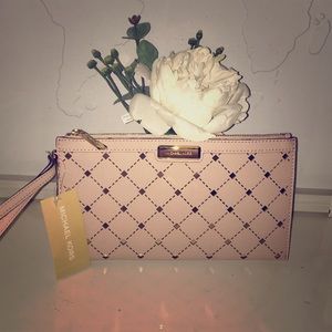 Michael Kors ballet leather zip clutch